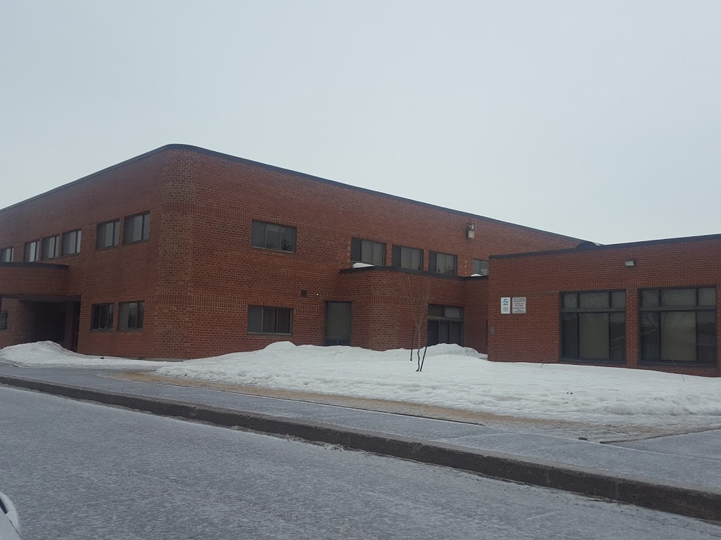 School Bouton Dor | 1346-1380 Rang Saint Joseph, Sainte-Julienne, QC J0K 2T0, Canada