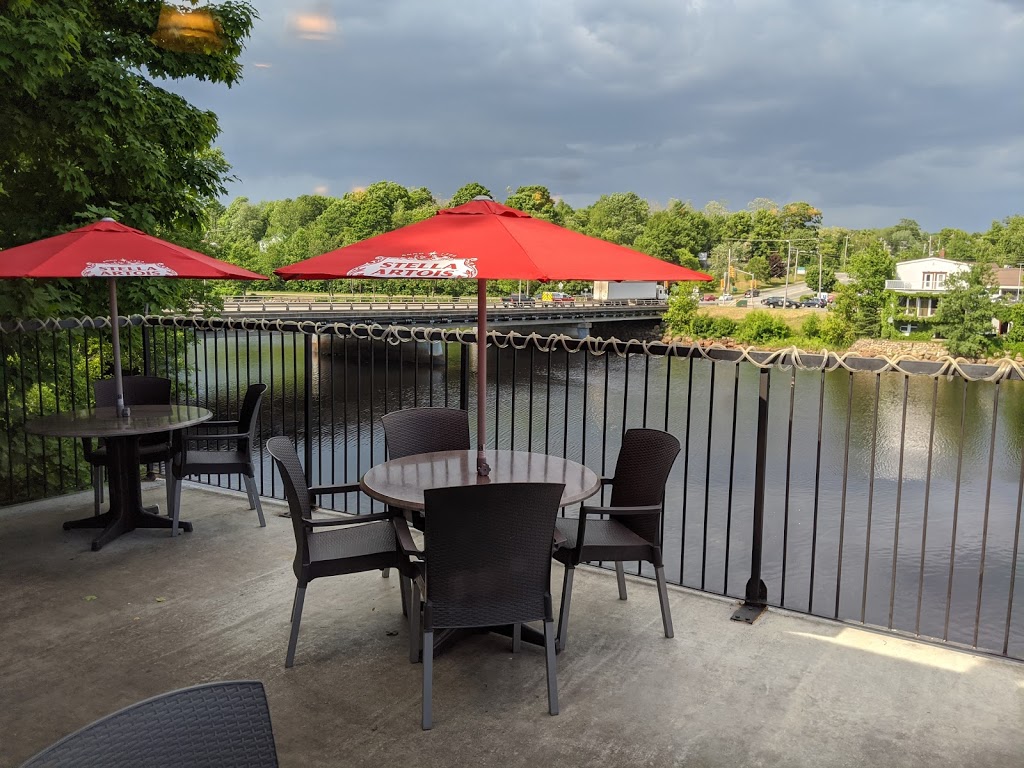 River Pub | 750 King St, Bridgewater, NS B4V 1B4, Canada | Phone: (902) 543-1100