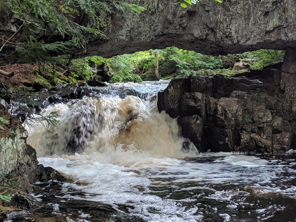 Halte du Pont de Pierre | Saint-Léonard-de-Portneuf, QC G0A 4A0, Canada