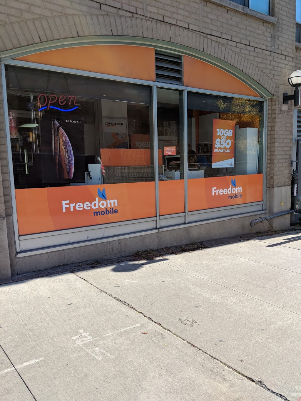 Freedom Mobile | 105 Front St E, Toronto, ON M5A 4S5, Canada | Phone: (647) 427-5155