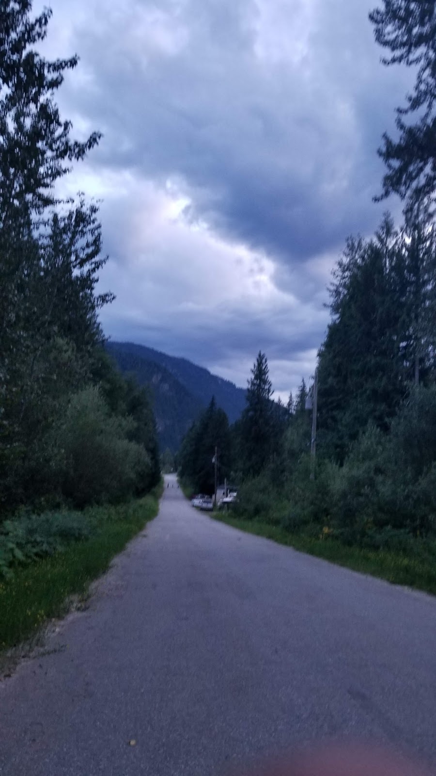 Boulder Mountain Hideaway | 3297 Back Rd, Revelstoke, BC V0E 2S0, Canada | Phone: (250) 814-7471