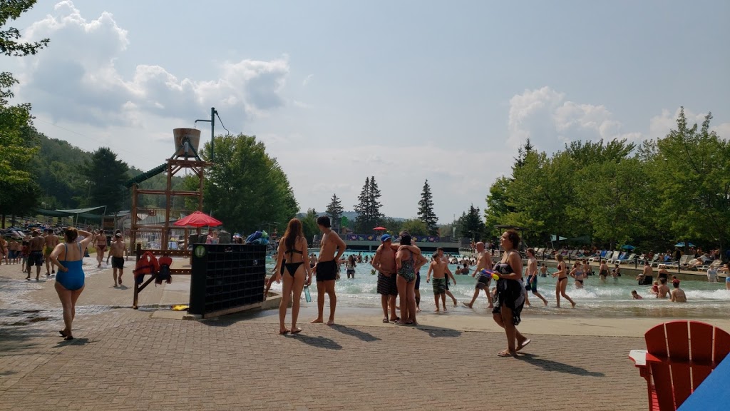 Parc aquatique Sommet Saint-Sauveur | 350 Avenue St Denis, Saint-Sauveur, QC J0R 1R3, Canada | Phone: (450) 227-4671