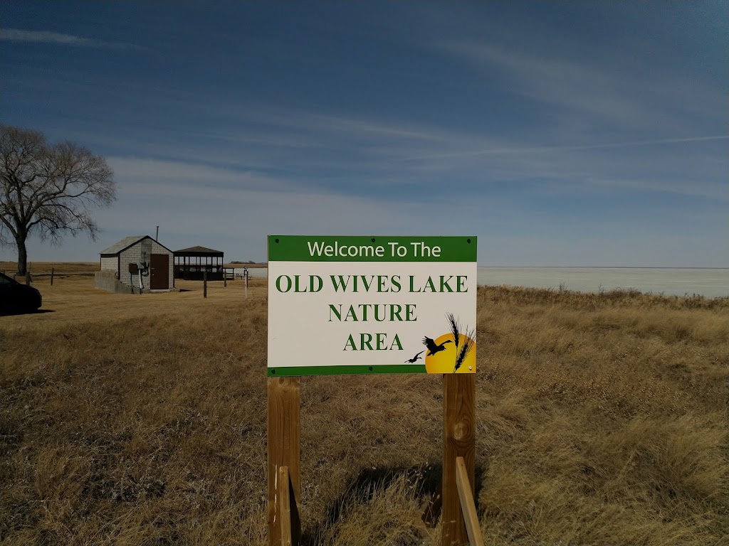 Old Wives Lake Nature Area and Interpretive Trails | Unnamed Road, Mossbank, SK S0H 3G0, Canada | Phone: (306) 354-2294