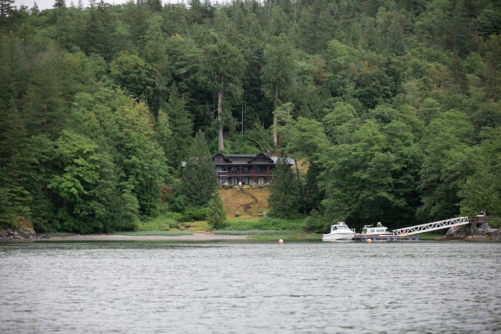 Big Bay General Store | 1 Big Bay Trail Stuart Island, Strathcona, BC V0P 1V0, Canada | Phone: (250) 202-3625