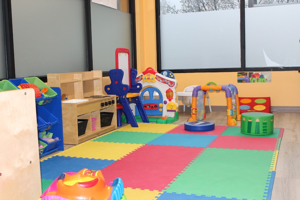 Toks Christian Daycare | 244 Ontario St, St. Catharines, ON L2R 5L5, Canada | Phone: (905) 397-3293