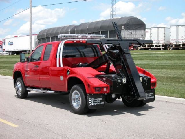 Towing Service Edmonton | 4216 37 Ave NW, Edmonton, AB T6L 7C3, Canada | Phone: (587) 318-4662