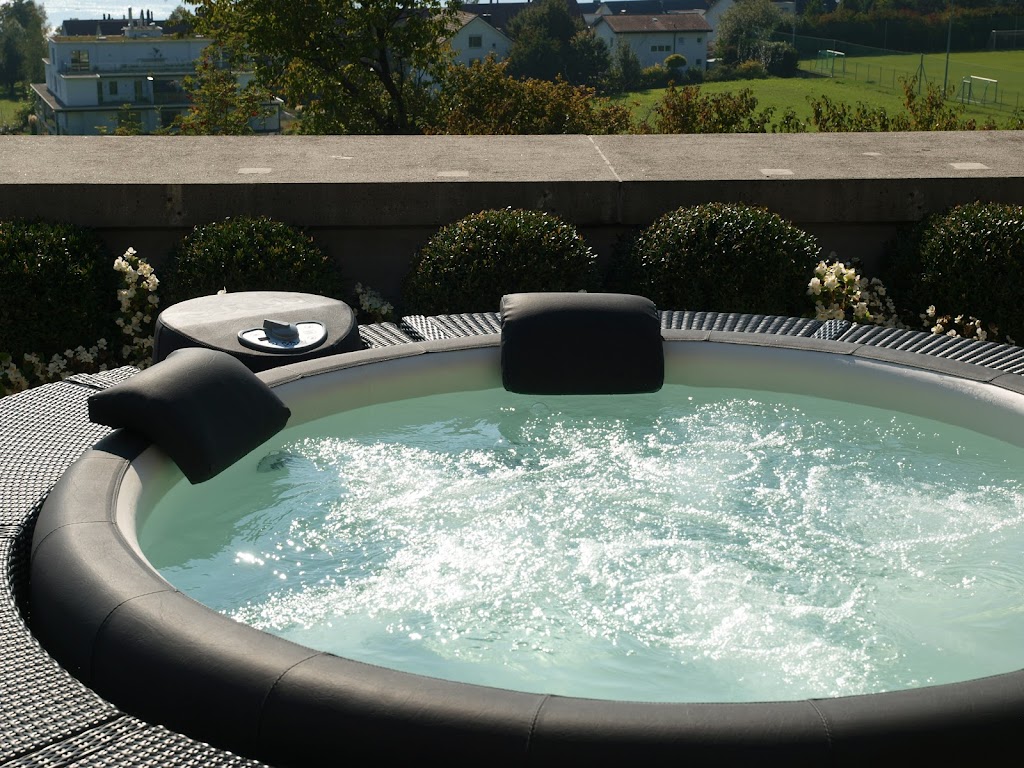 Balnea Softubs | 177 Fortune St, Dieppe, NB E1A 8T6, Canada | Phone: (506) 248-0680