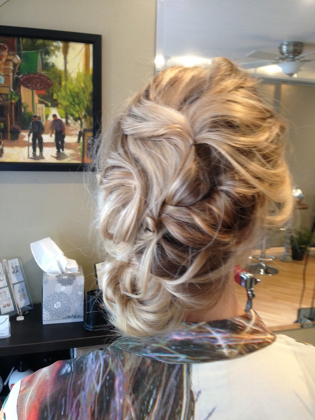 Village 272 Salon | 272 Wellington Main St, Wellington, ON K0K 3L0, Canada | Phone: (613) 399-5434