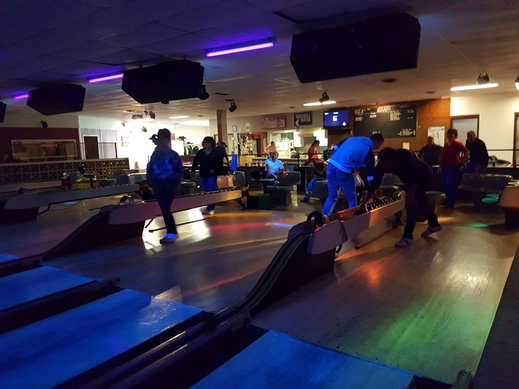 Mount Forest Bowling Centre | 350 Foster St, Mount Forest, ON N0G 2L1, Canada | Phone: (519) 323-4237