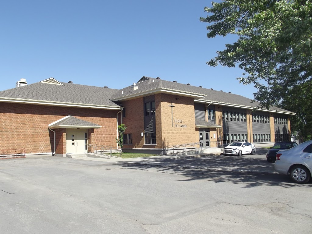 École Sainte-Anne | 1950 Rue Principale, Saint-Cuthbert, QC J0K 2C0, Canada | Phone: (450) 758-3682