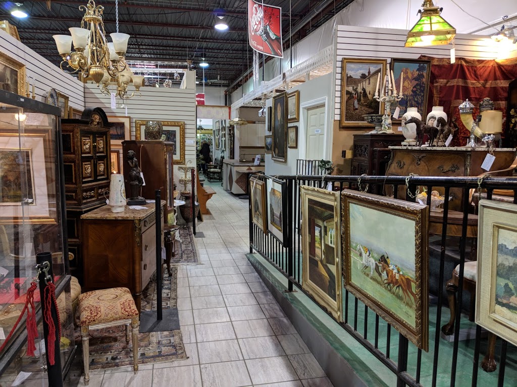 Roadshows 400 Antiques Mall | 2207 Industrial Park Rd, Innisfil, ON L9S 3V9, Canada | Phone: (705) 436-6222