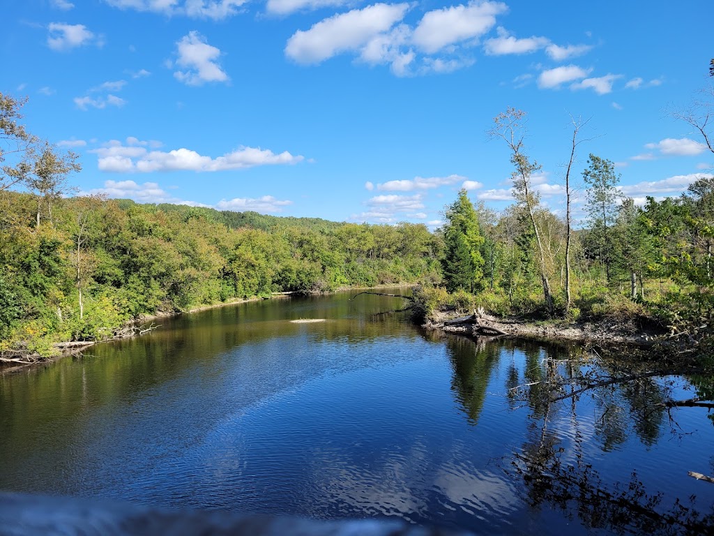 Parc de la frontière | 1161 Rue de la Frontière, Pohénégamook, QC G0L 1J0, Canada | Phone: (418) 859-2222