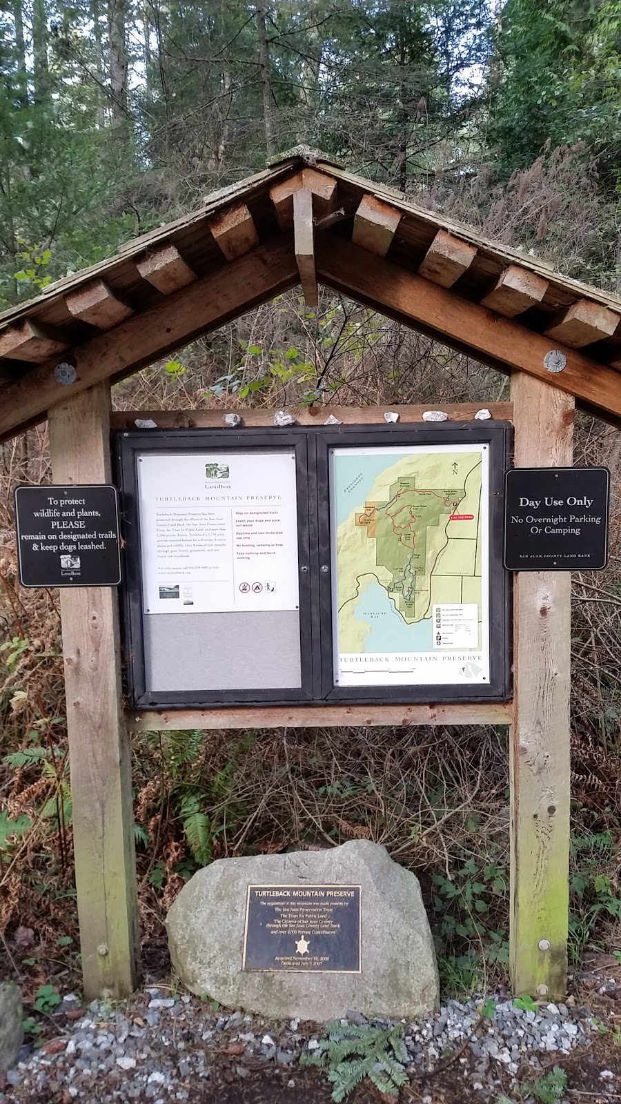 Turtleback Mountain North Trailhead | Crow Valley Rd, Eastsound, WA 98245, USA