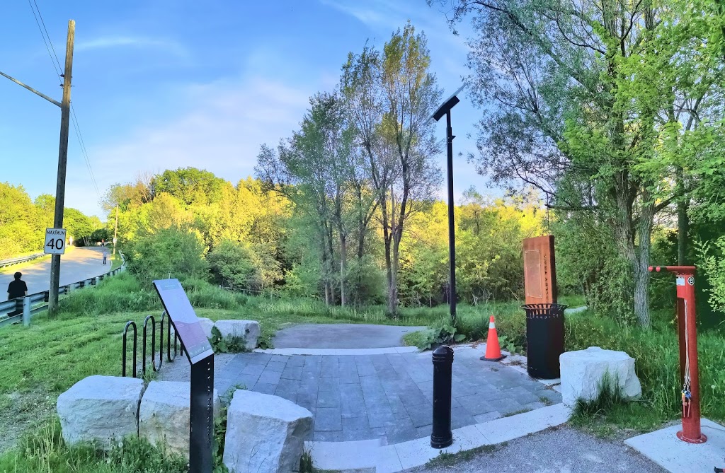 Nature Therapy Trail | Tuclor Ln, Markham, ON L3P 3C6, Canada