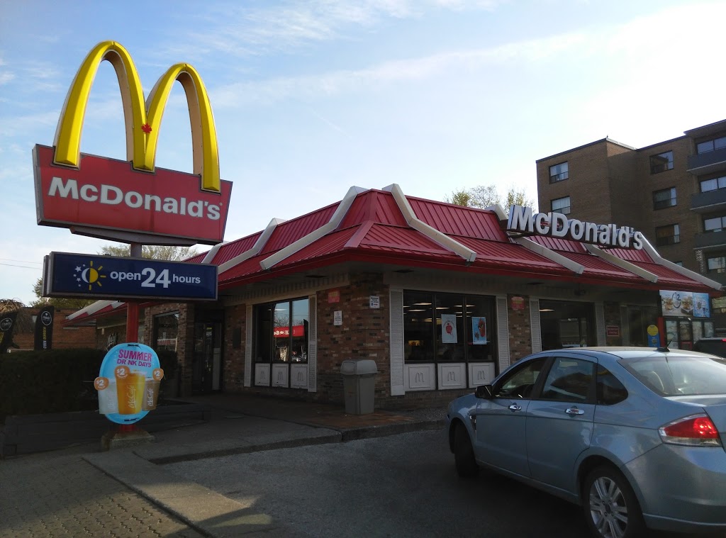 McDonalds | 1045 Pape Ave, East York, ON M4K 3W3, Canada | Phone: (416) 423-3475