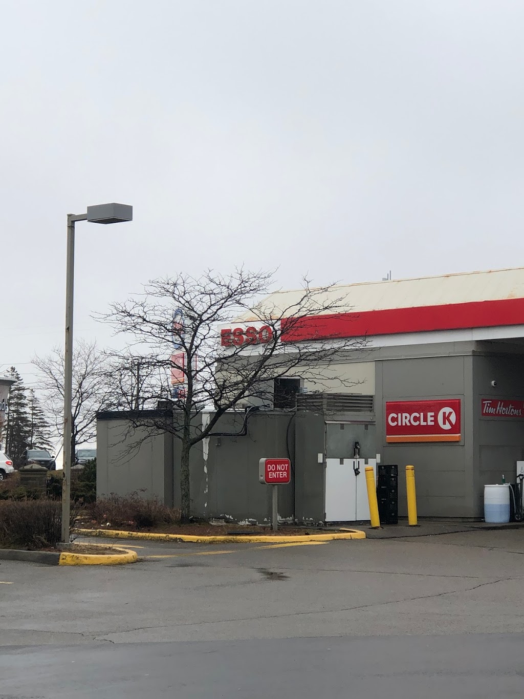 ESSO CIRCLE K | 977 Golf Links Rd, Ancaster, ON L9G 3K9, Canada | Phone: (905) 304-8088