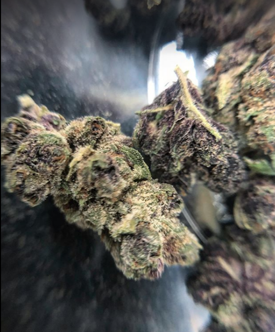 Leaf Life Cannabis | 1343 Northmount Dr NW, Calgary, AB T2L 0E7, Canada | Phone: (403) 282-4227