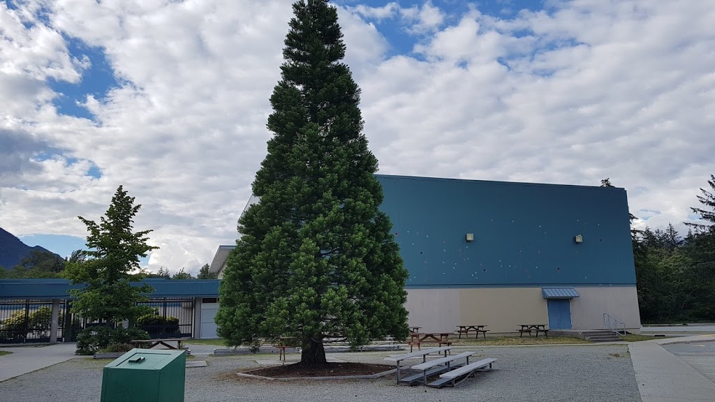 Howe Sound Secondary School | 38430 Buckley Ave, Squamish, BC V8B 0A1, Canada | Phone: (604) 892-5261