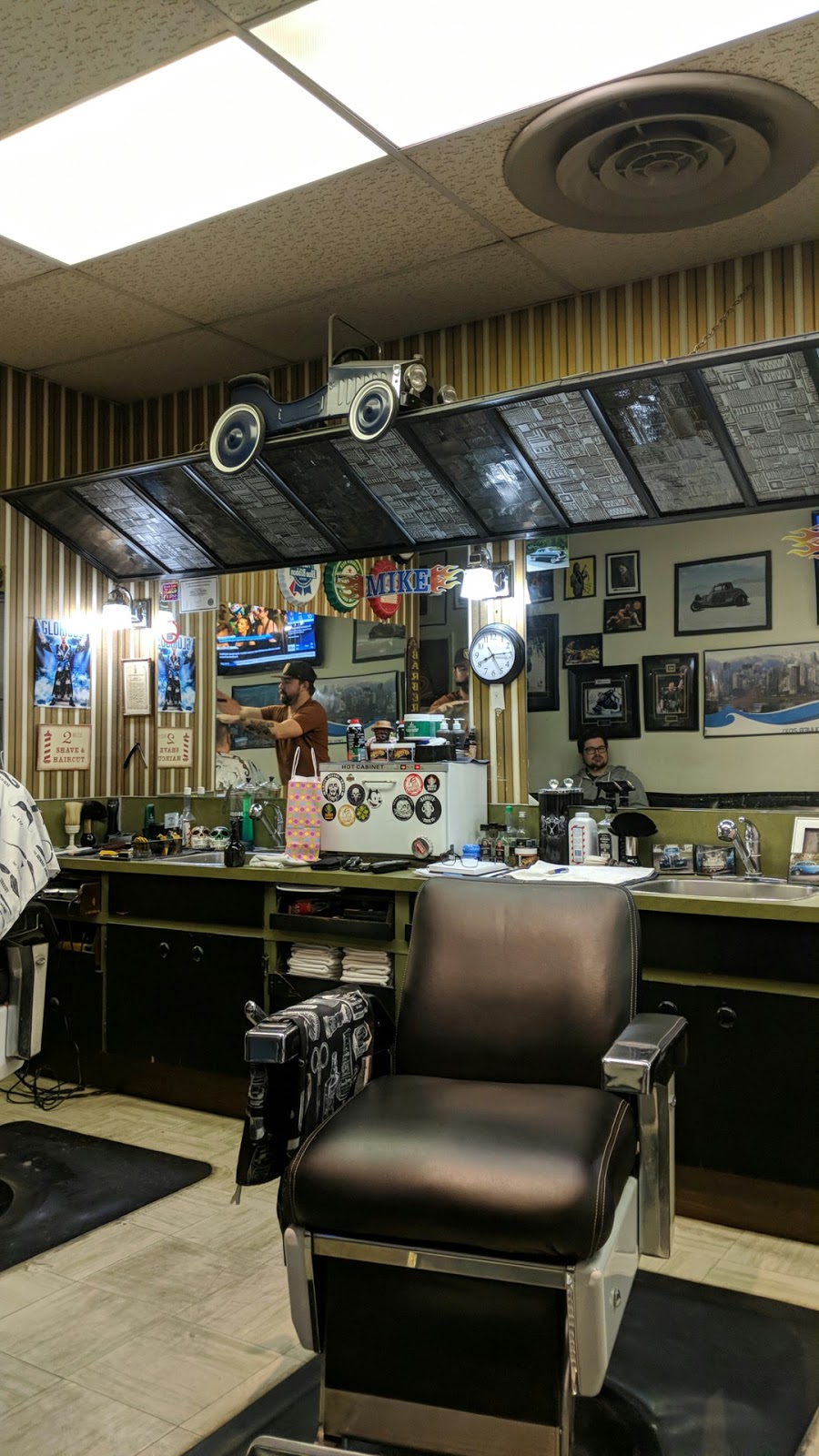 Barberville | 33555 S Fraser Way, Abbotsford, BC V2S 2B8, Canada | Phone: (604) 859-7916