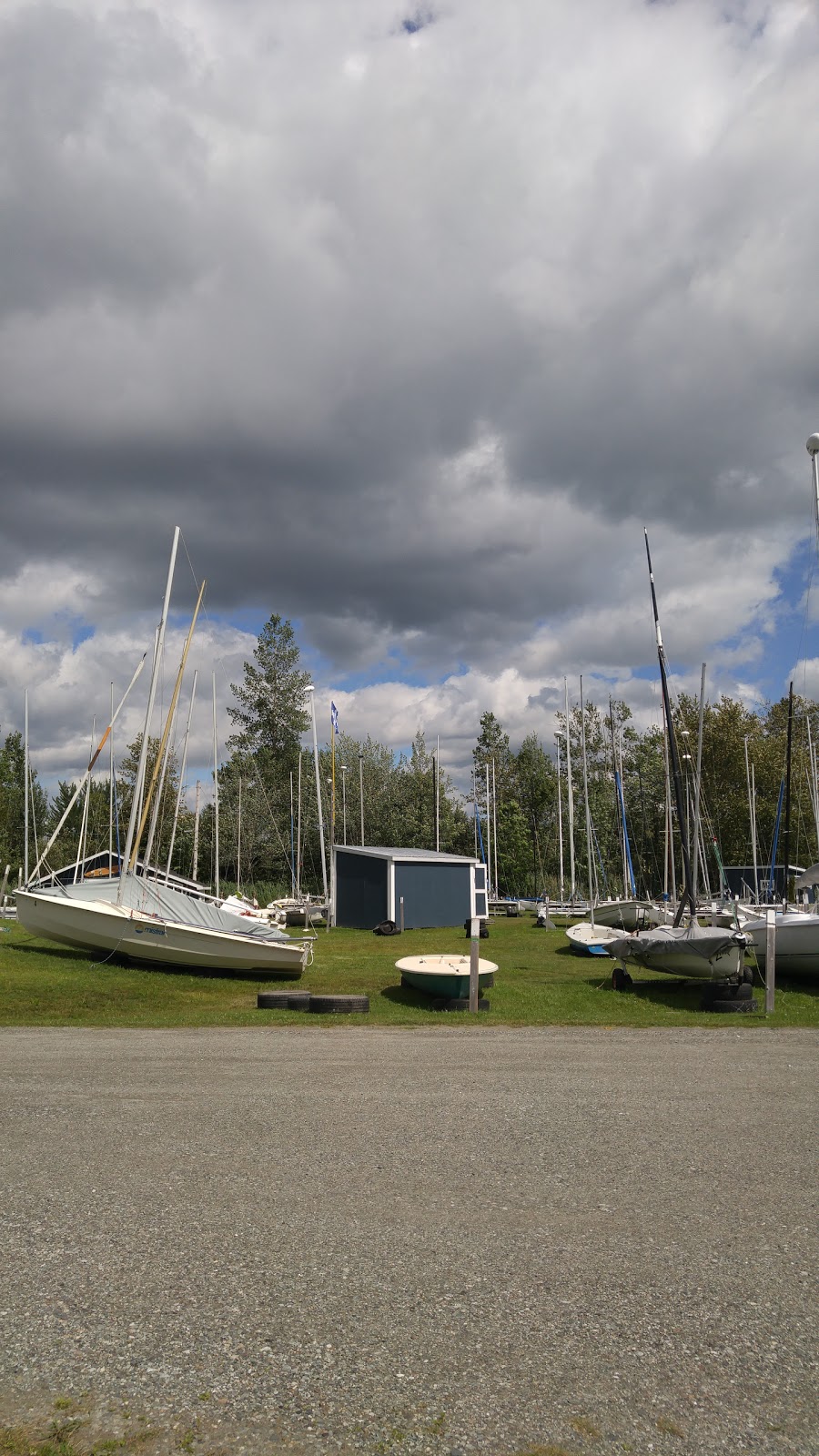 Sailing Club Memphrémagog | 155 chemin de la plage des cantons C.P 473, Magog, QC J1X 4W3, Canada | Phone: (819) 847-3181