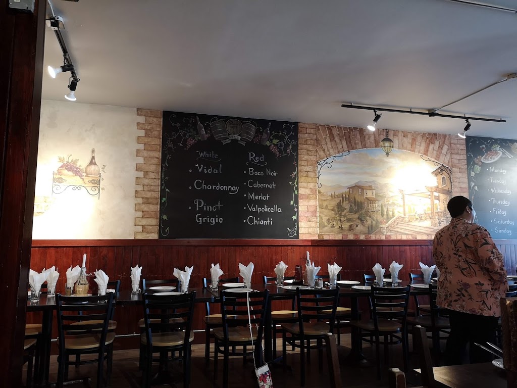 Rosas Italian Restaurant | 61 Richmond St, Amherstburg, ON N9V 1G1, Canada | Phone: (519) 736-2177