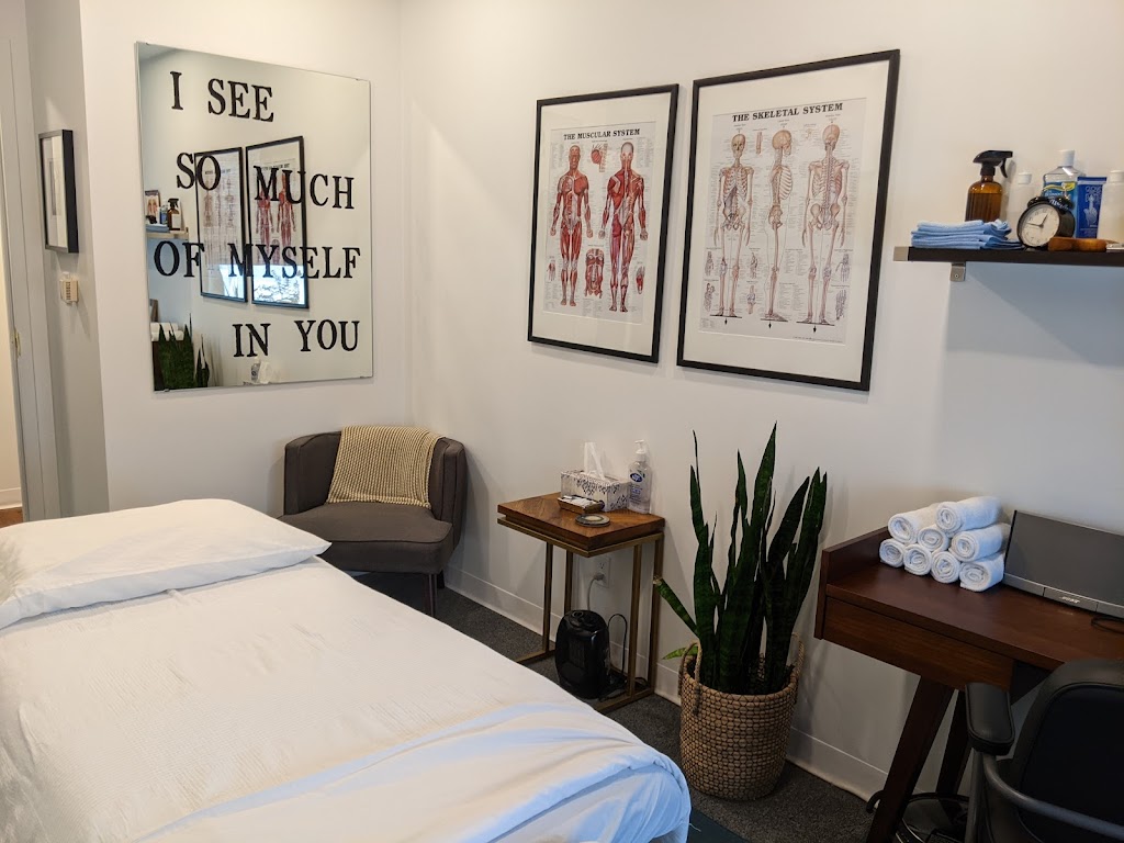 Alison Bayes, Registered Acupuncturist | 688 Coxwell Avenue Suite 203, Mailbox 10, Toronto, ON M4C 3B6, Canada | Phone: (416) 570-9925