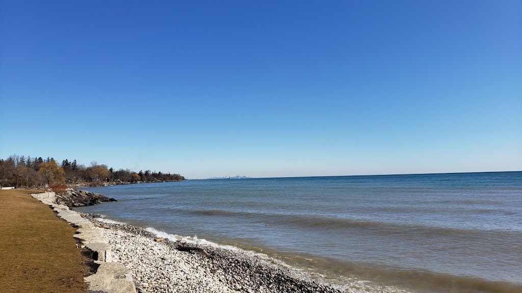 Oakville Lighthouse | 99 Forsythe St, Oakville, ON L6K 3R7, Canada | Phone: (905) 845-6601