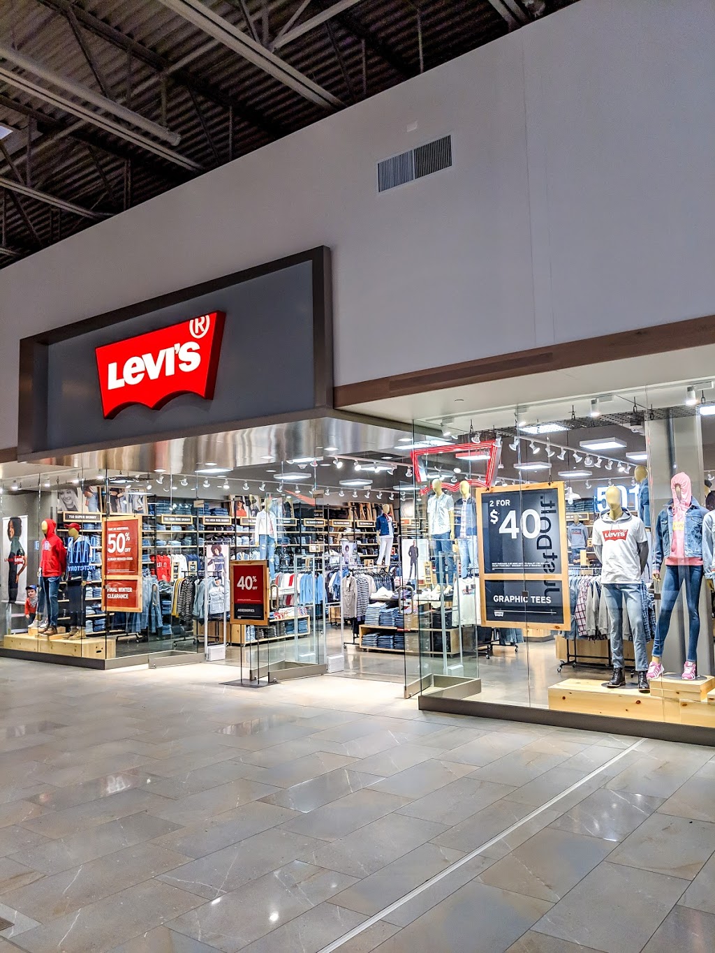 Levis® | 1 Outlet Collection Way #442, Edmonton, AB T9E 0V3, Canada | Phone: (780) 890-3219