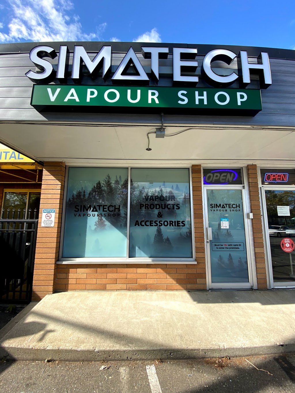 Simatech Vapour Shop | 255 Island Hwy E, Parksville, BC V9P 2G4, Canada | Phone: (250) 586-5100