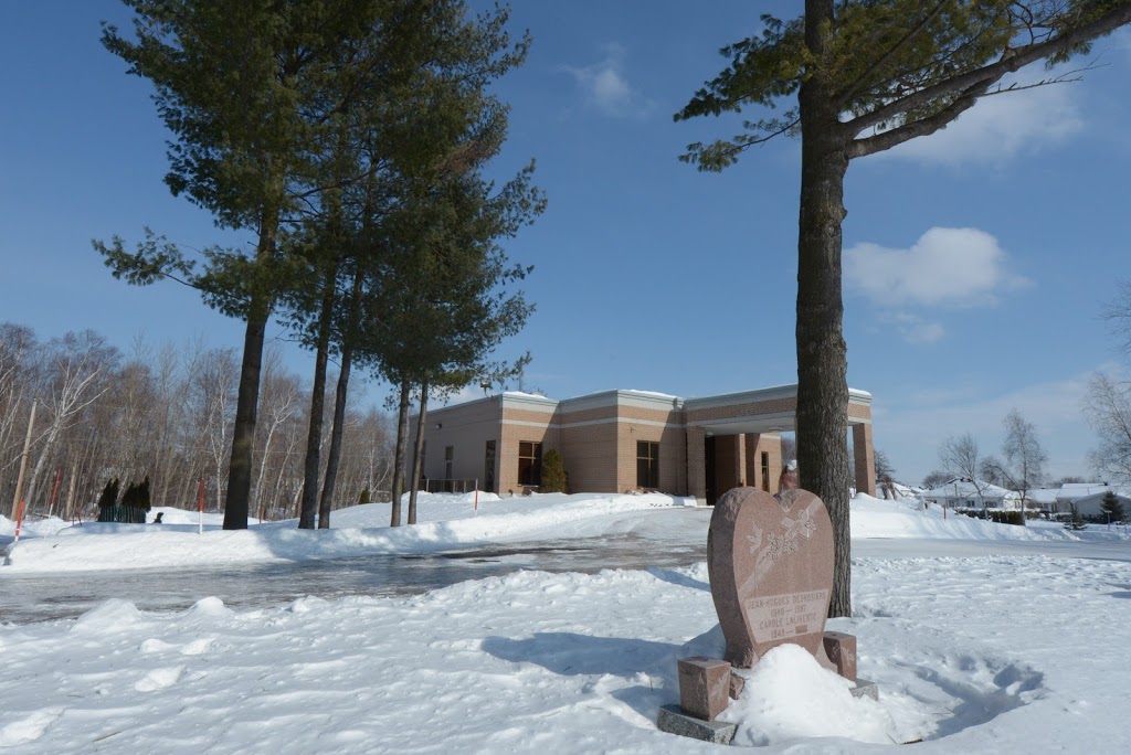 Columbarium St-Romuald | 567, rue de Saint-Romuald, Lévis, QC G6W 7J4, Canada | Phone: (418) 833-1813