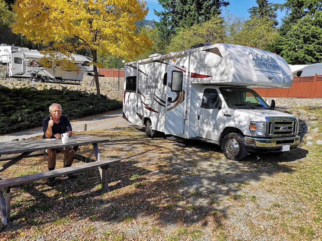 Happy Holidays Motorhome Rental, Sales & Service Ltd | 838 Cemetery Rd, Gibsons, BC V0N 1V7, Canada | Phone: (604) 886-9025