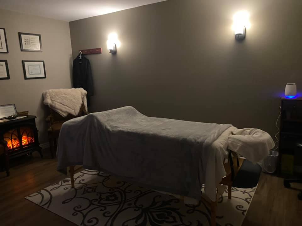 Healing Hands Massage & Wellness Coaching | 101813, Grey County Rd 5, Kilsyth, ON N4K 5N5, Canada | Phone: (519) 270-0542