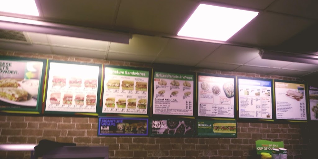 Subway | 11146 84th Ave C Nordel Shopping Centre, Delta, BC V4C 2L7, Canada | Phone: (604) 594-7820