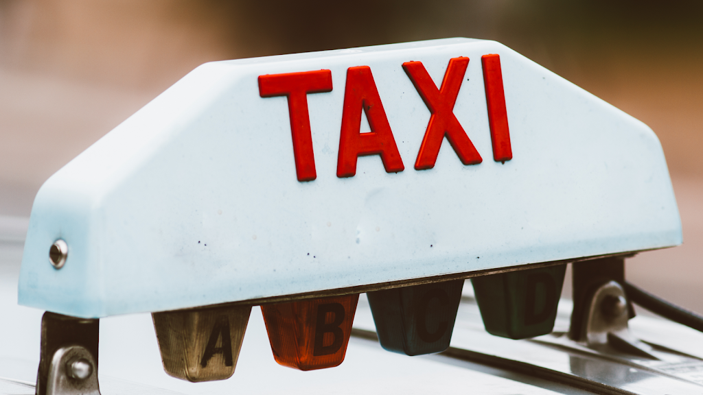 Taxi Bruneau | 35 Rue Lessard, Saint-Jean-de-Matha, QC J0K 2S0, Canada | Phone: (450) 823-0082