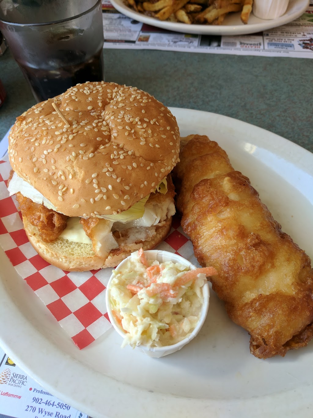 The Stretch Diner | 3758 Nova Scotia Trunk 3, Chester, NS B0J 1J0, Canada | Phone: (902) 273-7506