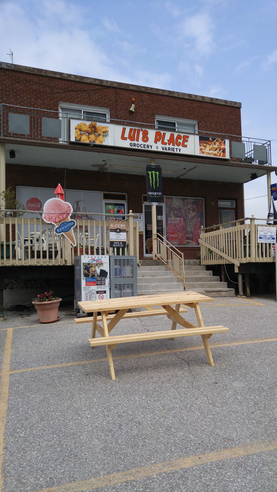 Luis Place | 31 King St N, Cookstown, ON L0L 1L0, Canada | Phone: (705) 458-1211