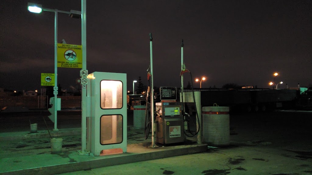 Petro-Pass Truck Stop | 6031 125 Ave NW, Edmonton, AB T5W 5G4, Canada | Phone: (780) 474-3324