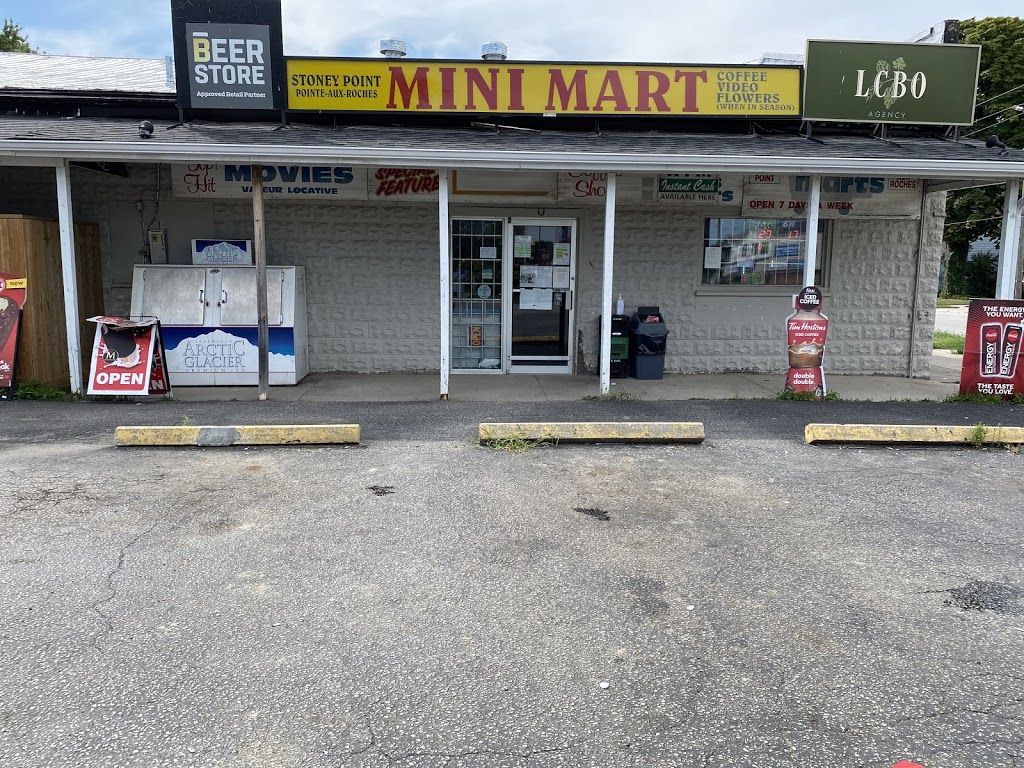 Stoney Point Mini Mart with LCBO and Beer outlet. | 6957 Tecumseh Rd E, Lakeshore, ON N0R 1N0, Canada | Phone: (519) 798-5844