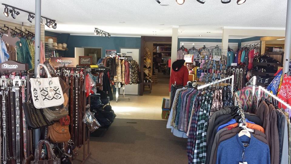 Stone Creek Western Shop | 64C Provincial Trunk Highway 12 N, Steinbach, MB R5G 1T4, Canada | Phone: (204) 326-1048