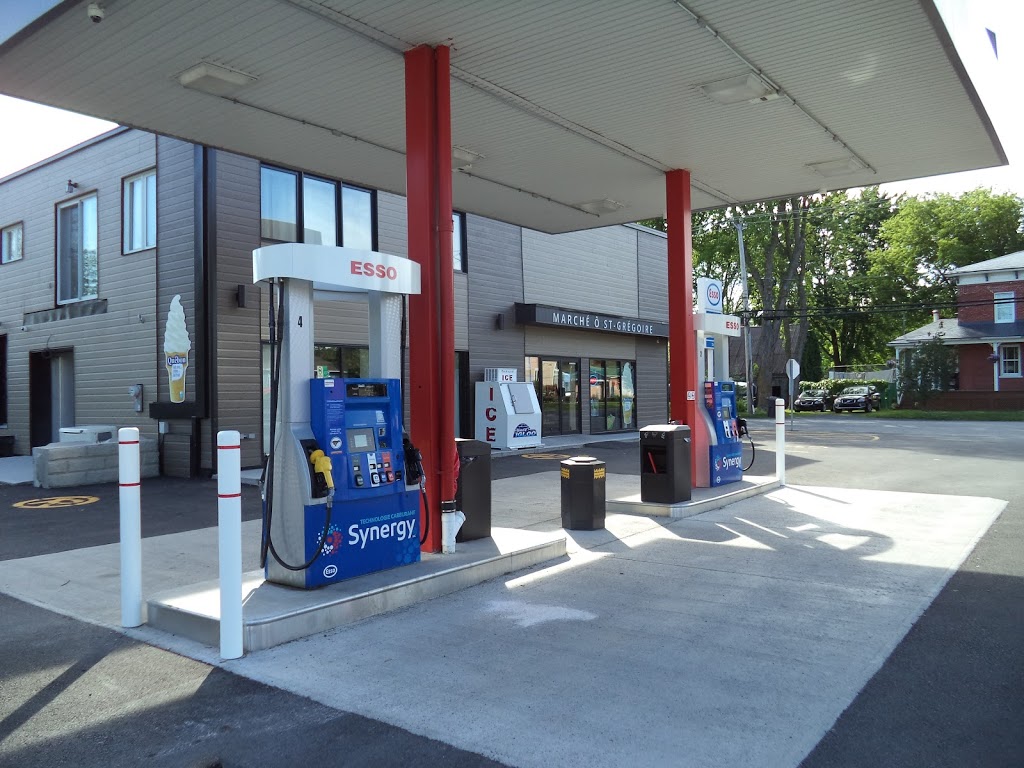 Esso | 11 Rue Saint Joseph, Mont-Saint-Grégoire, QC J0J 1K0, Canada | Phone: (450) 358-1454