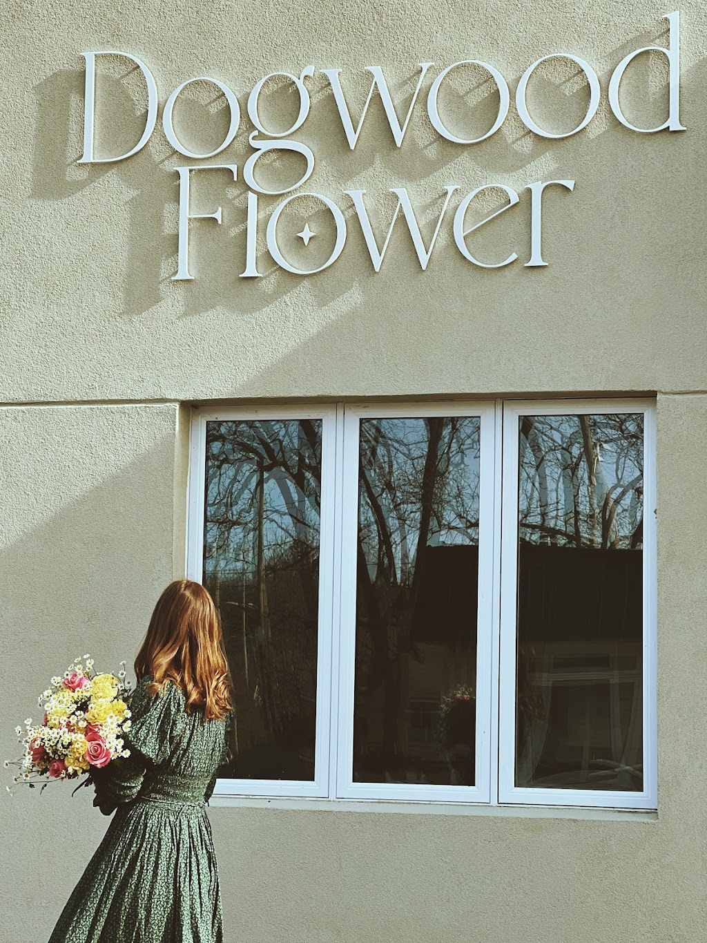 Dogwood Flower | 174 Marsh St Unit#1, Clarksburg, ON N0H 1J0, Canada | Phone: (519) 379-7623