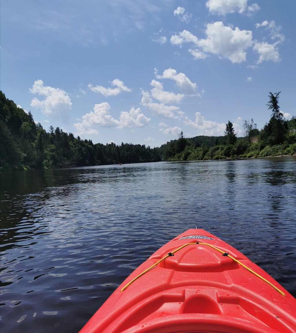 Kayak Café - Rafting and traditional lodging | 2202 Chemin du Moulin, Labelle, QC J0T 1H0, Canada | Phone: (819) 686-1111