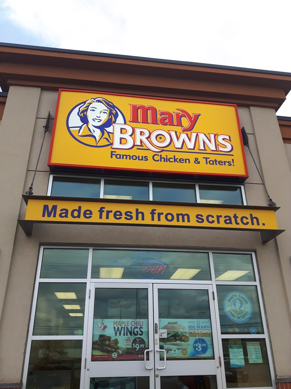 Mary Browns Chicken & Taters | 5067 Dixie Rd, Mississauga, ON L4W 5S6, Canada | Phone: (905) 602-7770