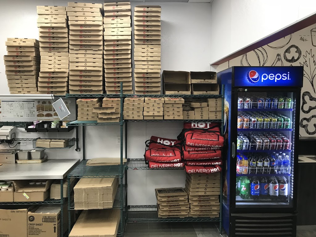 Pizza Hut | 7 Commerce Rd Unit 4, Angus, ON L0M 1B2, Canada | Phone: (705) 516-4040