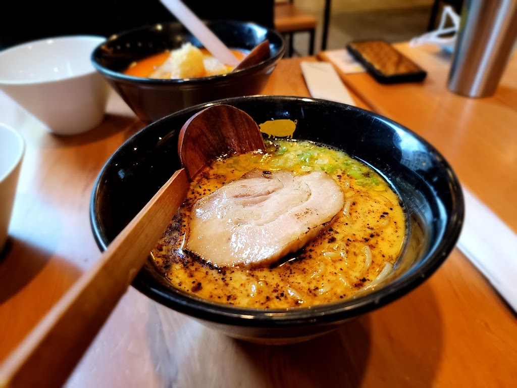 KINTON RAMEN | 501-B Rue McGill, Montréal, QC H2Y 0B7, Canada | Phone: (438) 375-7501