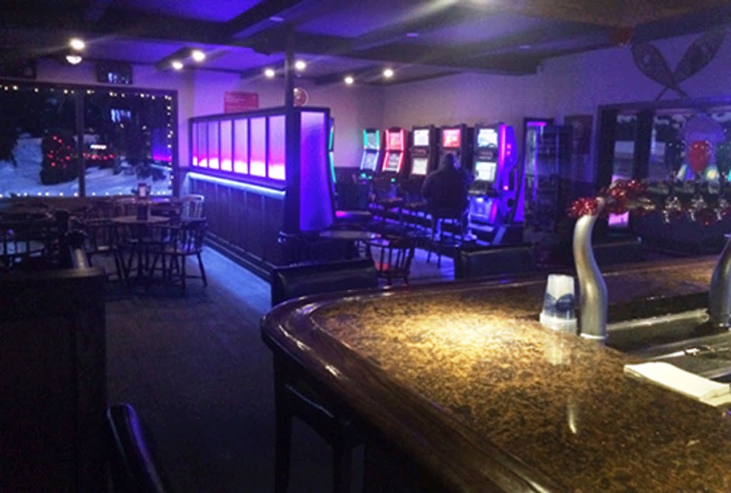 Bar de la Vallée | 520 Rue Principale, Saint-Sauveur, QC J0R 1R5, Canada | Phone: (450) 227-5998