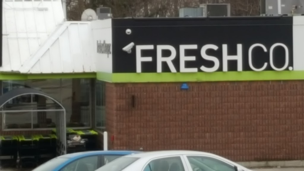 FreshCo | 753 St Andrew St W, Fergus, ON N1M 3H2, Canada | Phone: (519) 843-1875