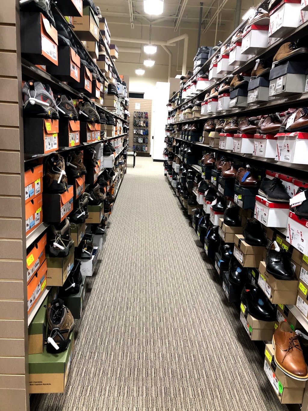 SHOE PER St. Thomas, ON | 1063 Talbot St Unit 80, St Thomas, ON N5P 1G4, Canada | Phone: (519) 631-8484