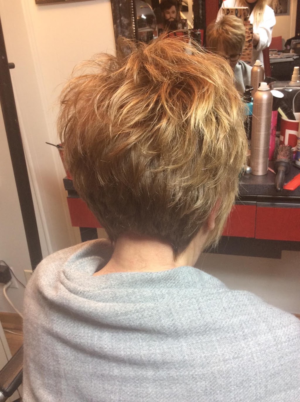 Coiffure Tête dAffiche + | 1400 Rue Saint-Albert, LAncienne-Lorette, QC G2E 1P6, Canada | Phone: (418) 871-0486