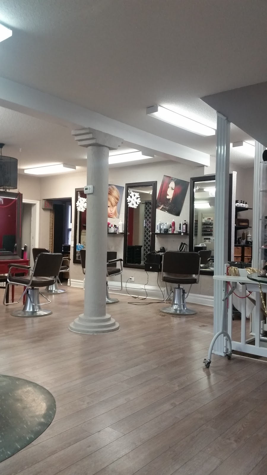 Motion Cut Innovative Beauty | 7974 Kipling Ave, Woodbridge, ON L4L 2A1, Canada | Phone: (905) 851-3810